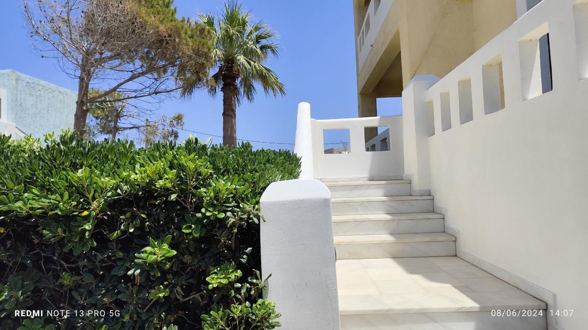 Niros Beachfront Aparthotel Kokkini Hani ภายนอก รูปภาพ