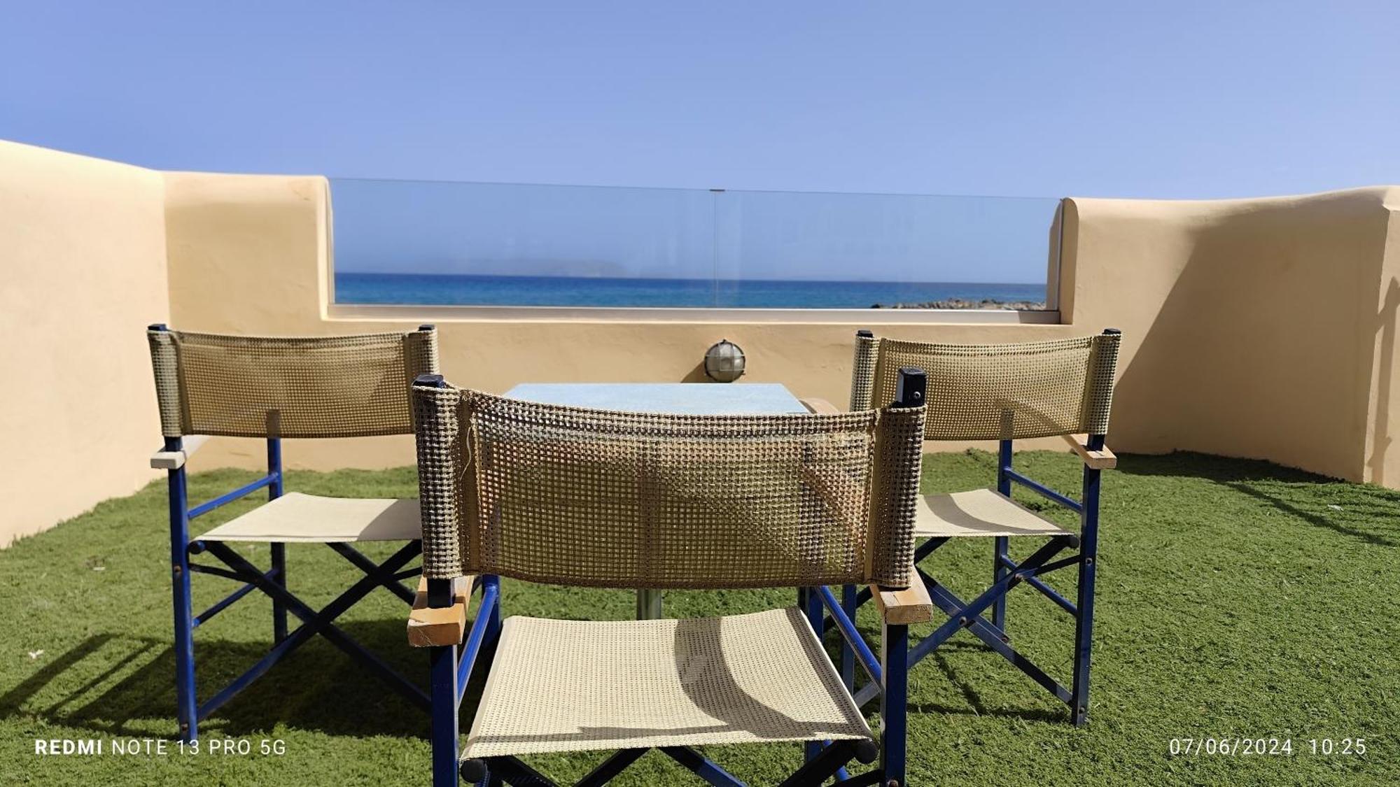 Niros Beachfront Aparthotel Kokkini Hani ภายนอก รูปภาพ