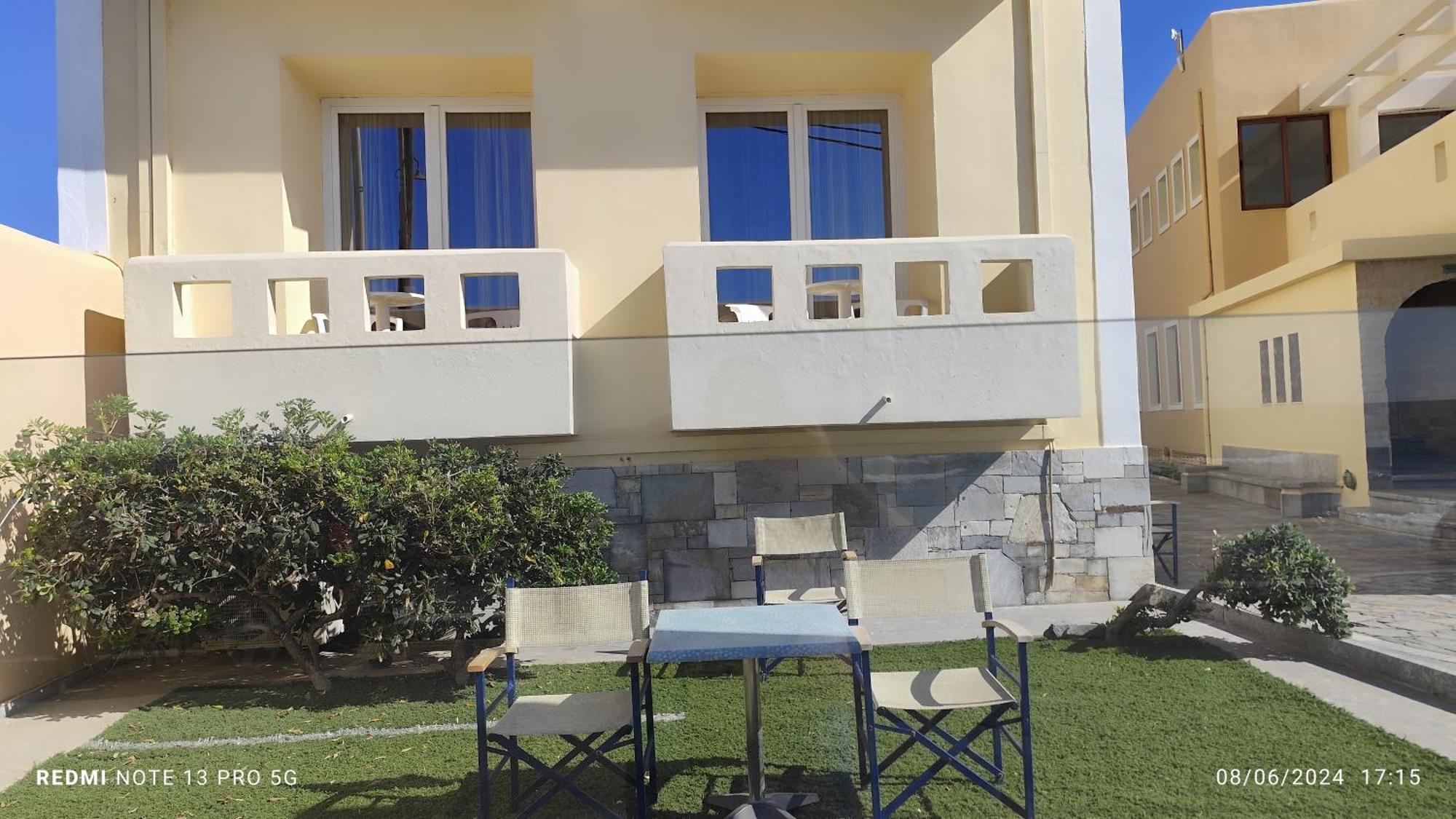 Niros Beachfront Aparthotel Kokkini Hani ภายนอก รูปภาพ